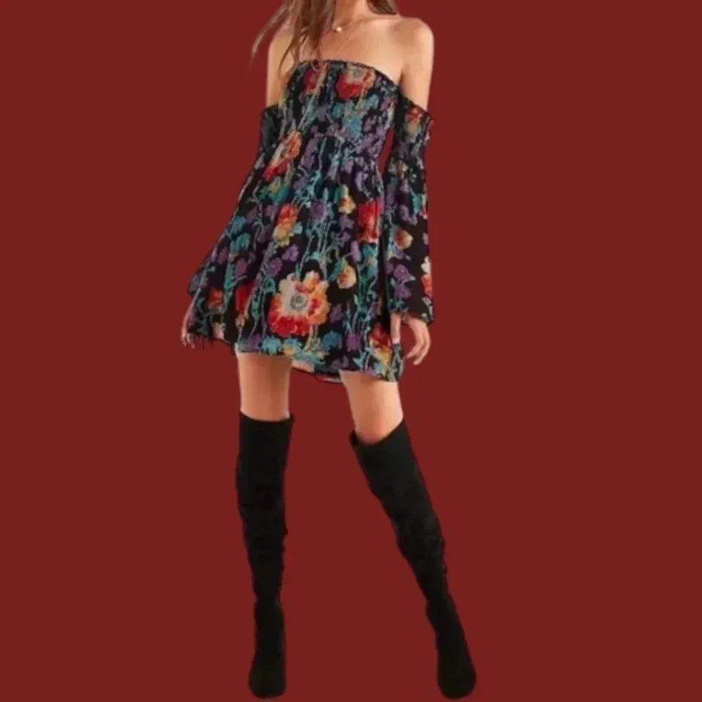 Ecote elora uo off the shoulder smoke tunic black motif size mediun